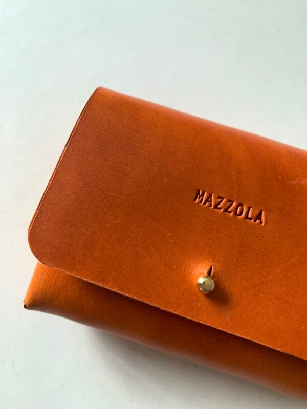 Mazzola Handcraft | Bolsos de cuero, accesorios de cuero, productos de cuero artesanal.